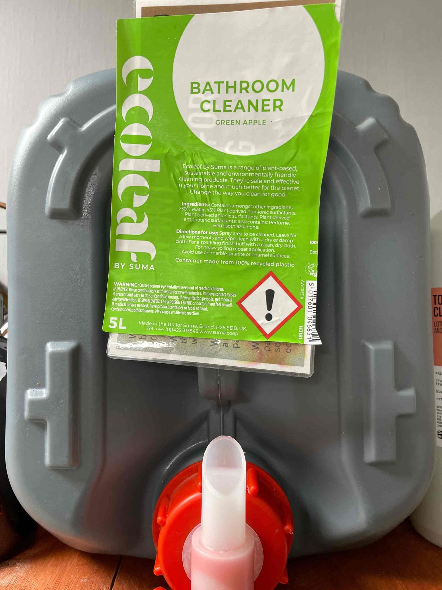 Ecoleaf refill bathroom cleaner in 5L container with green apple scent, eco-friendly and biodegradable.