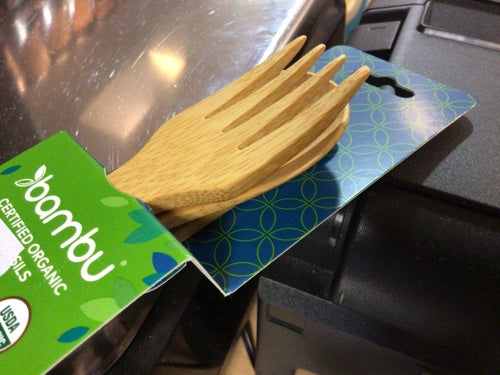 Bambu Knife Fork Spoon Set made from organic bamboo, eco-friendly cutlery option.