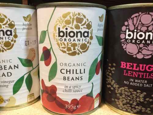 Biona chilli beans organic can in spicy sauce, 395g, high in protein.