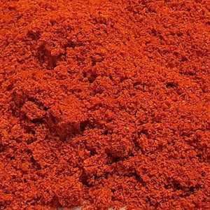 Smoked paprika spice powder, vibrant red, premium quality, 25g packaging.