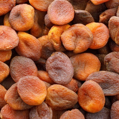 Dried apricots 100g, nutrient-rich snack, sweet and tangy flavor.