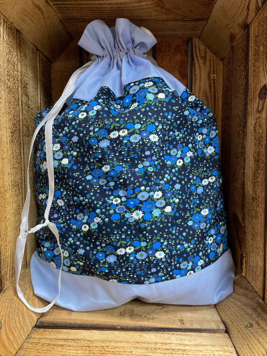 Eco-friendly double layered bread bag with floral design, ensuring ultimate freshness and sustainability.