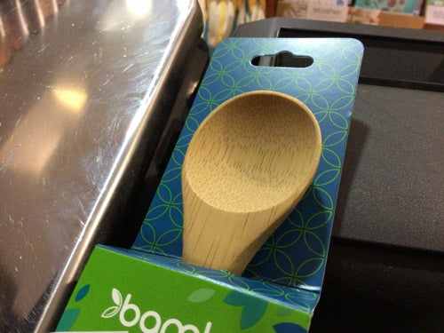 Bambu Tasting Spoon, eco-friendly bamboo utensil in packaging.