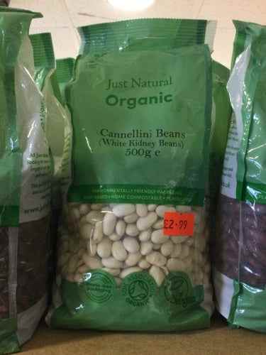 Organic Cannellini Beans 500g package on display.