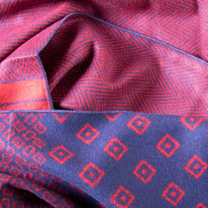 Scarf red and navy geometric